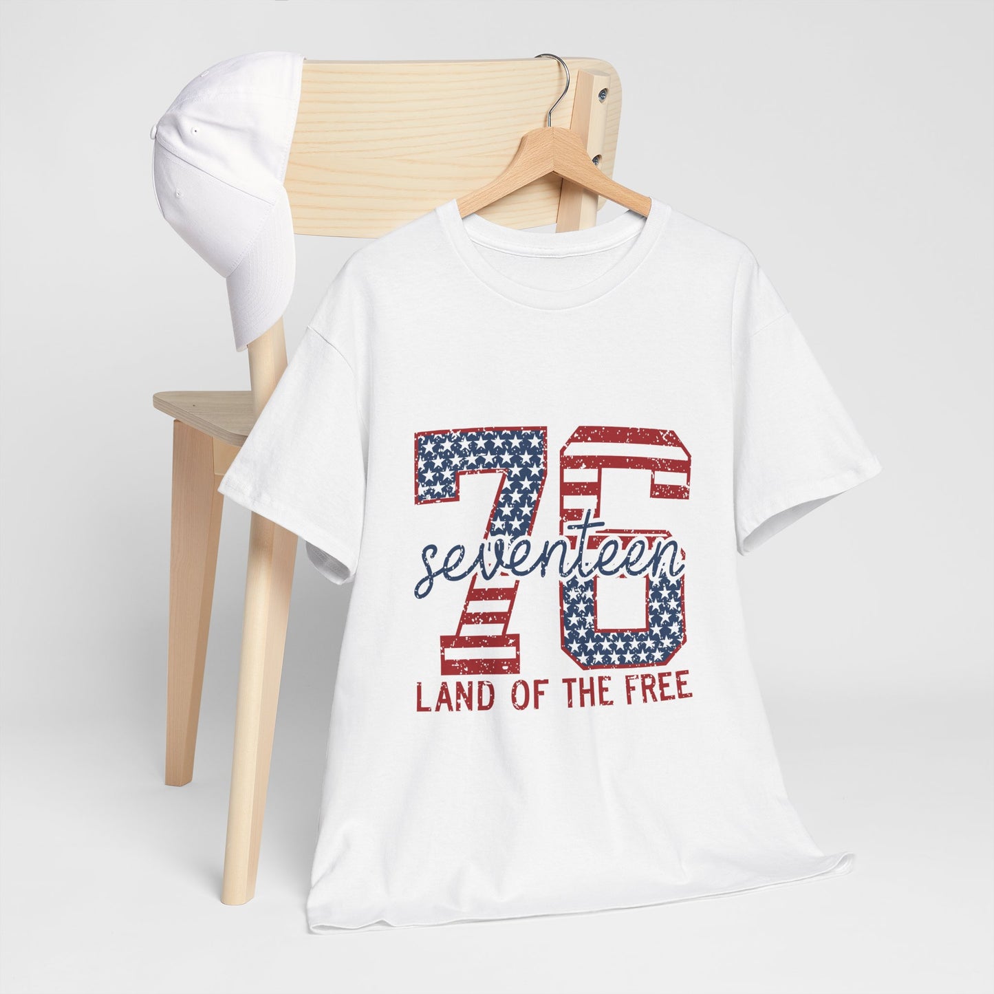 1976 Seventeen 'Land of the Free' Patriotic T‑Shirt